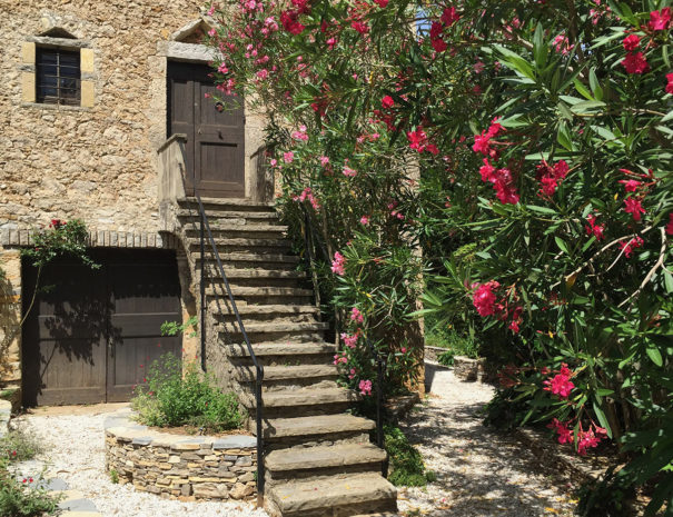 escalier entrée du gîte